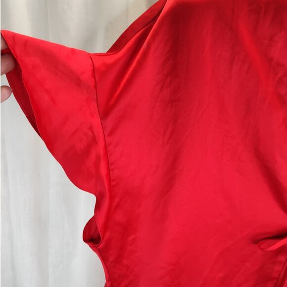 Victoria's Secret Red "Love" Silky Robe, One Size, NWT - Picture 3 of 8